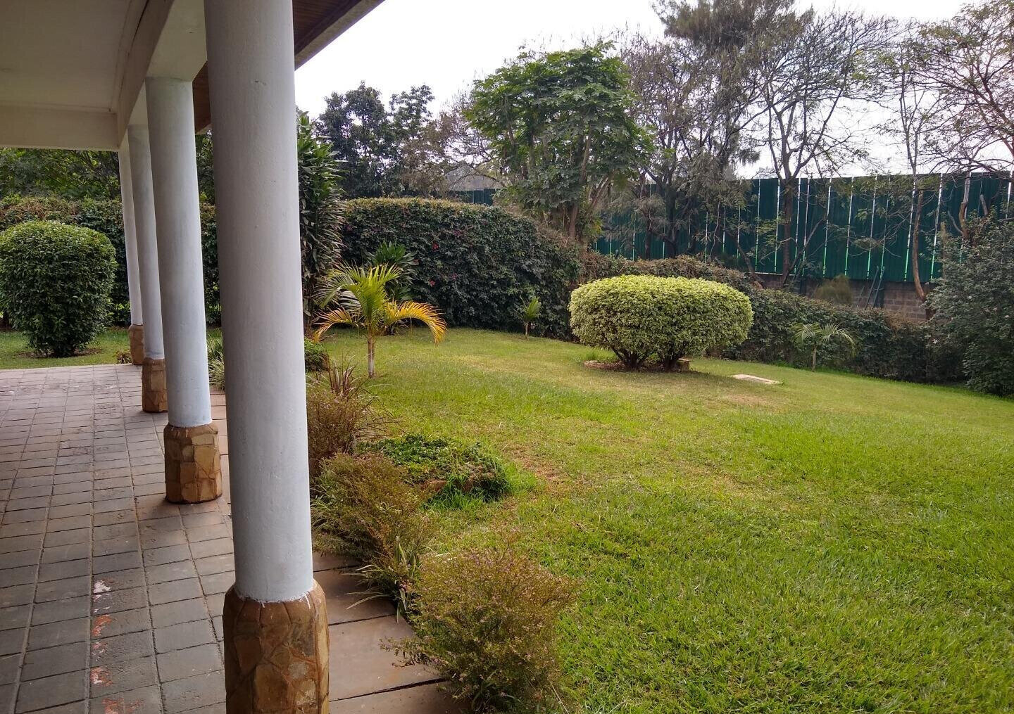 Half Acre 5BR Haven at KSh 350K