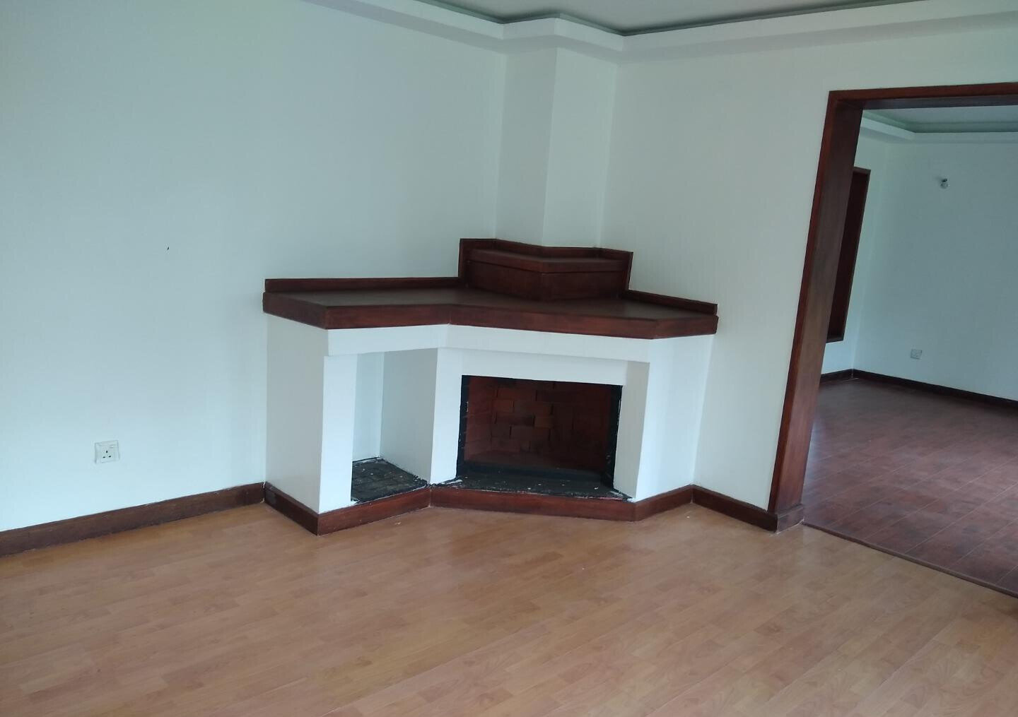 Half Acre 5BR Haven at KSh 350K