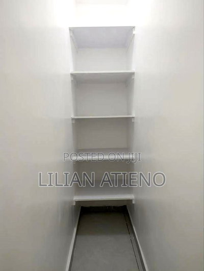 3bdrm Apartment in New Rise Estate, Gateway Mall Area for sale - Image 5