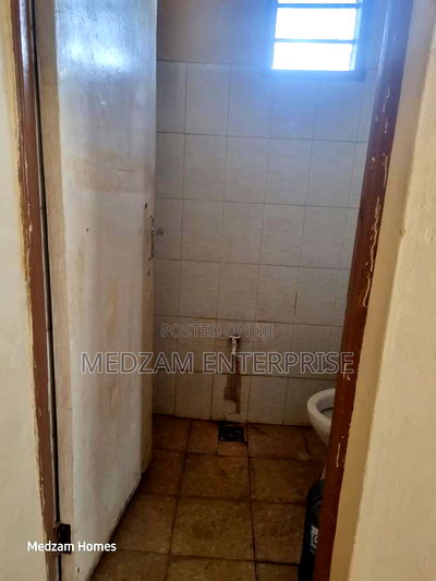 1bdrm Bedsitter in Leisure, Kongowea for rent - Image 8