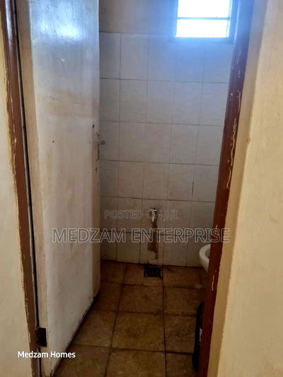 1bdrm Bedsitter in Leisure, Kongowea for rent - Image 9