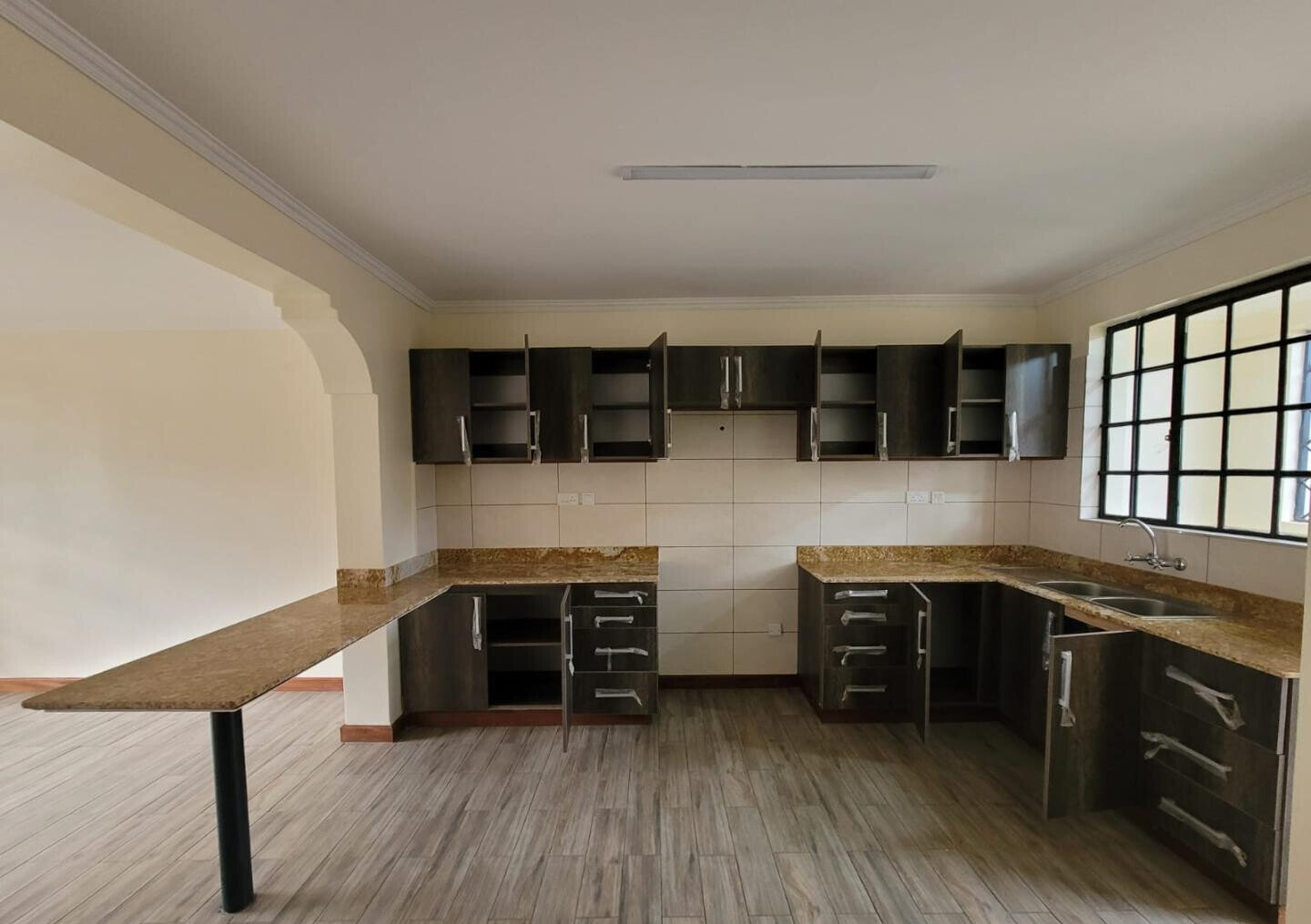 4BR All-Ensuite Townhouse with Study & DSQ - 500m off Thika Road