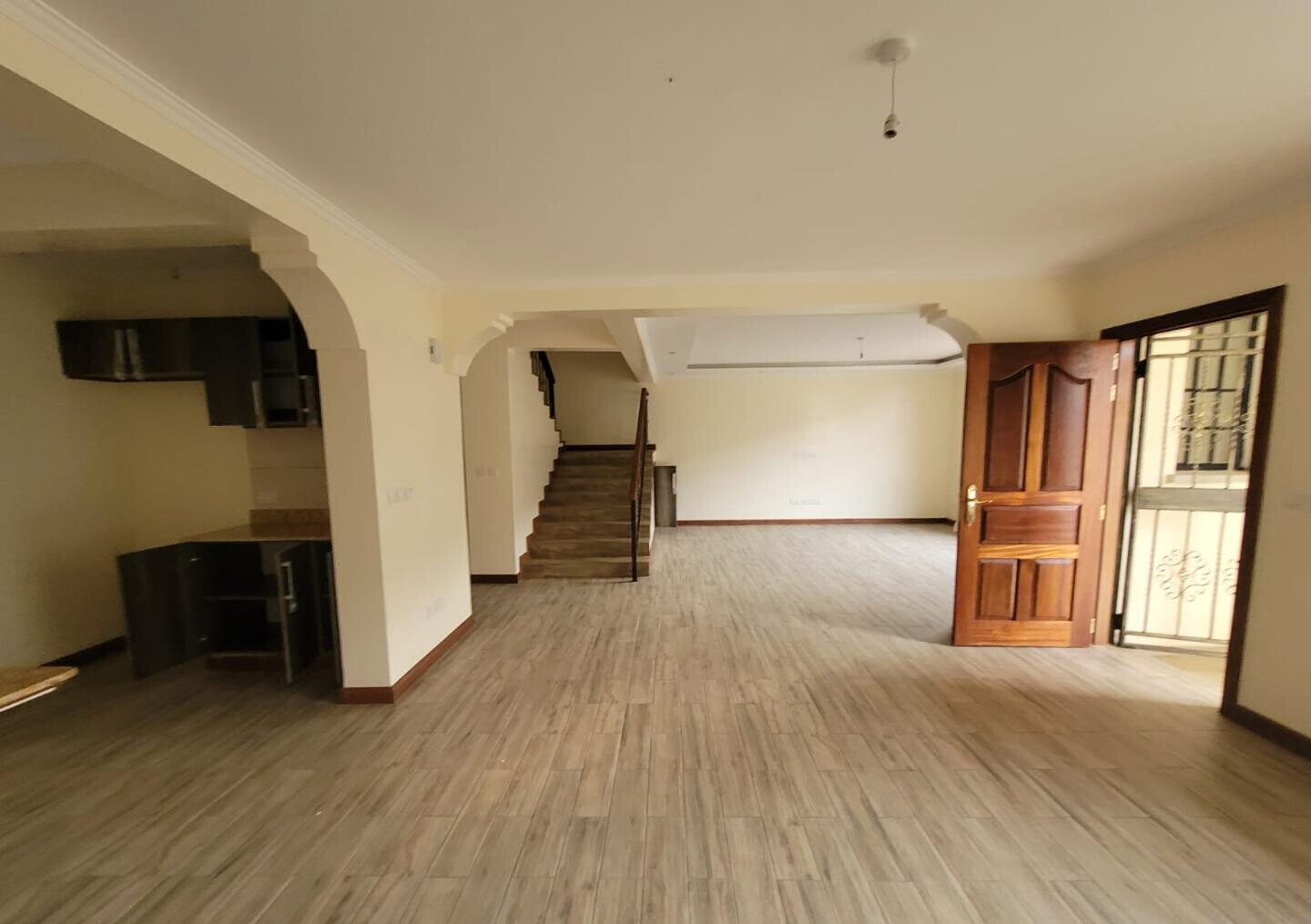 4BR All-Ensuite Townhouse with Study & DSQ - 500m off Thika Road