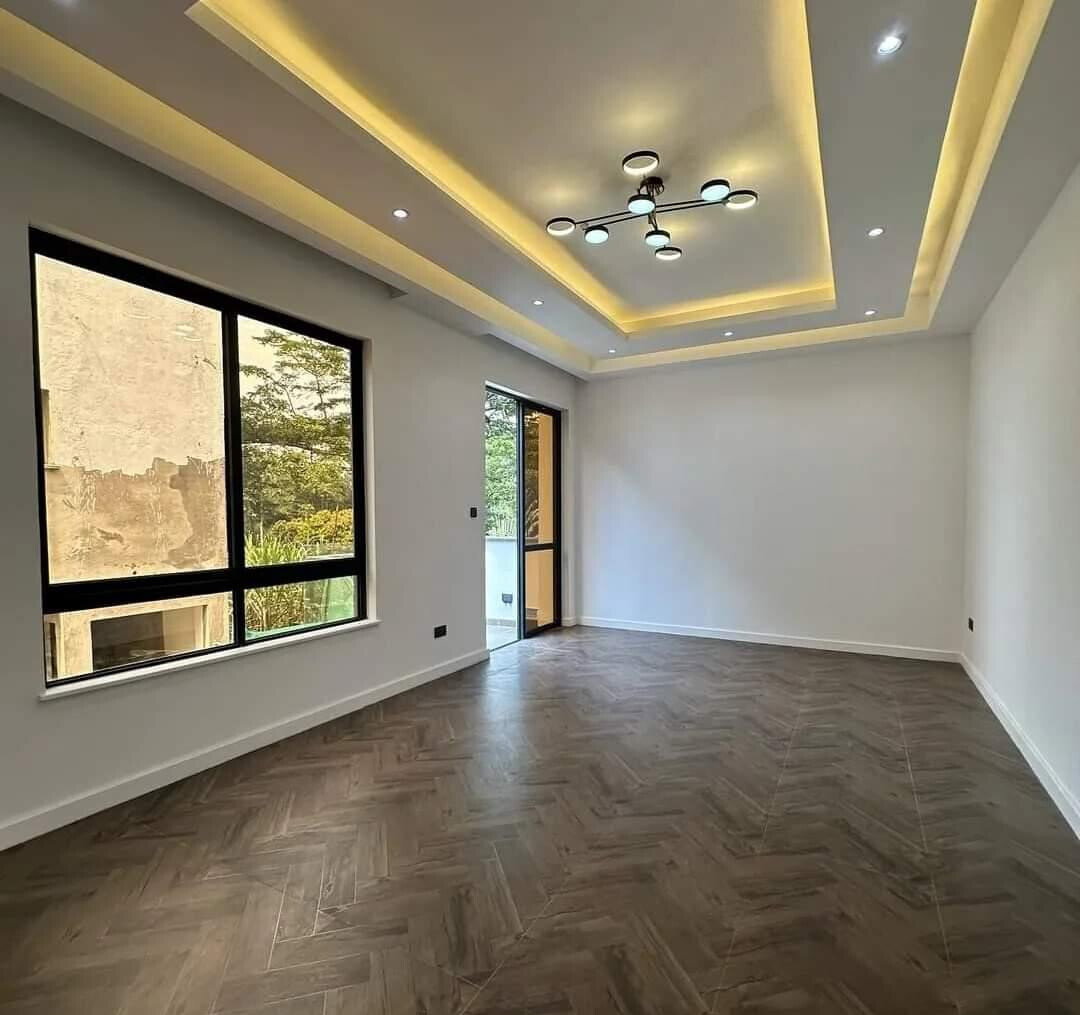 4-Ensuite Townhouse with Rooftop Terrace & DSQ - Lavington