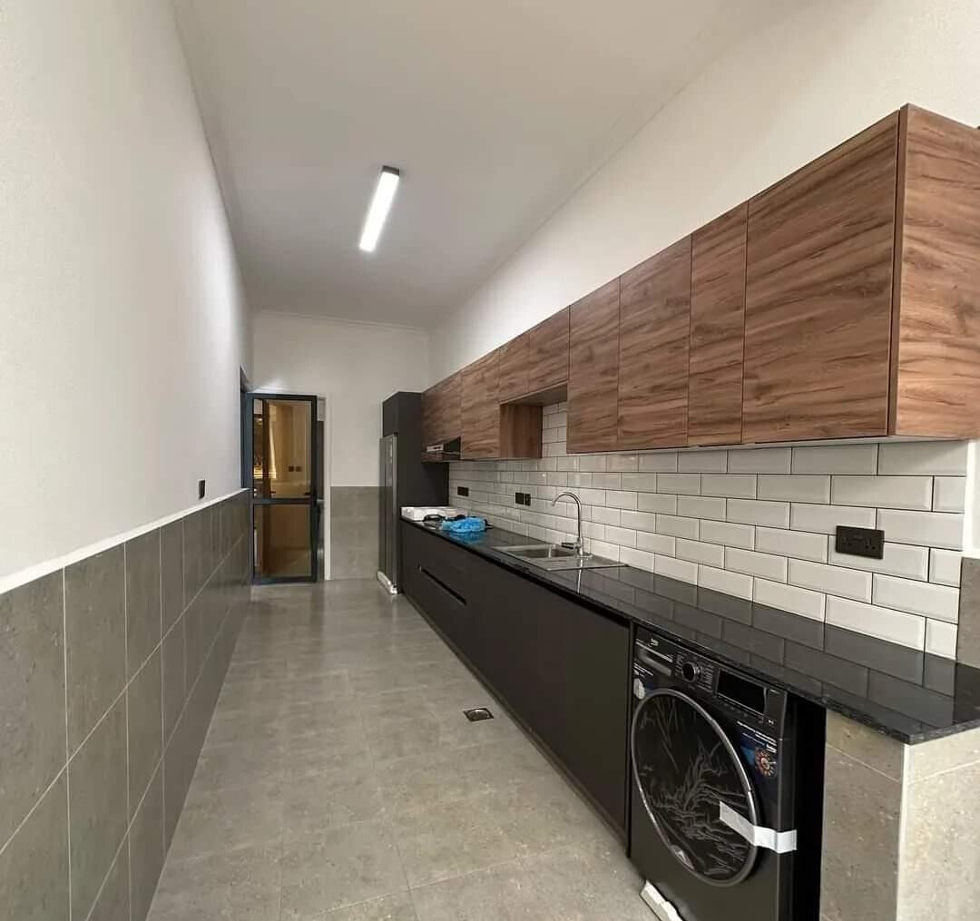 4-Ensuite Townhouse with Rooftop Terrace & DSQ - Lavington