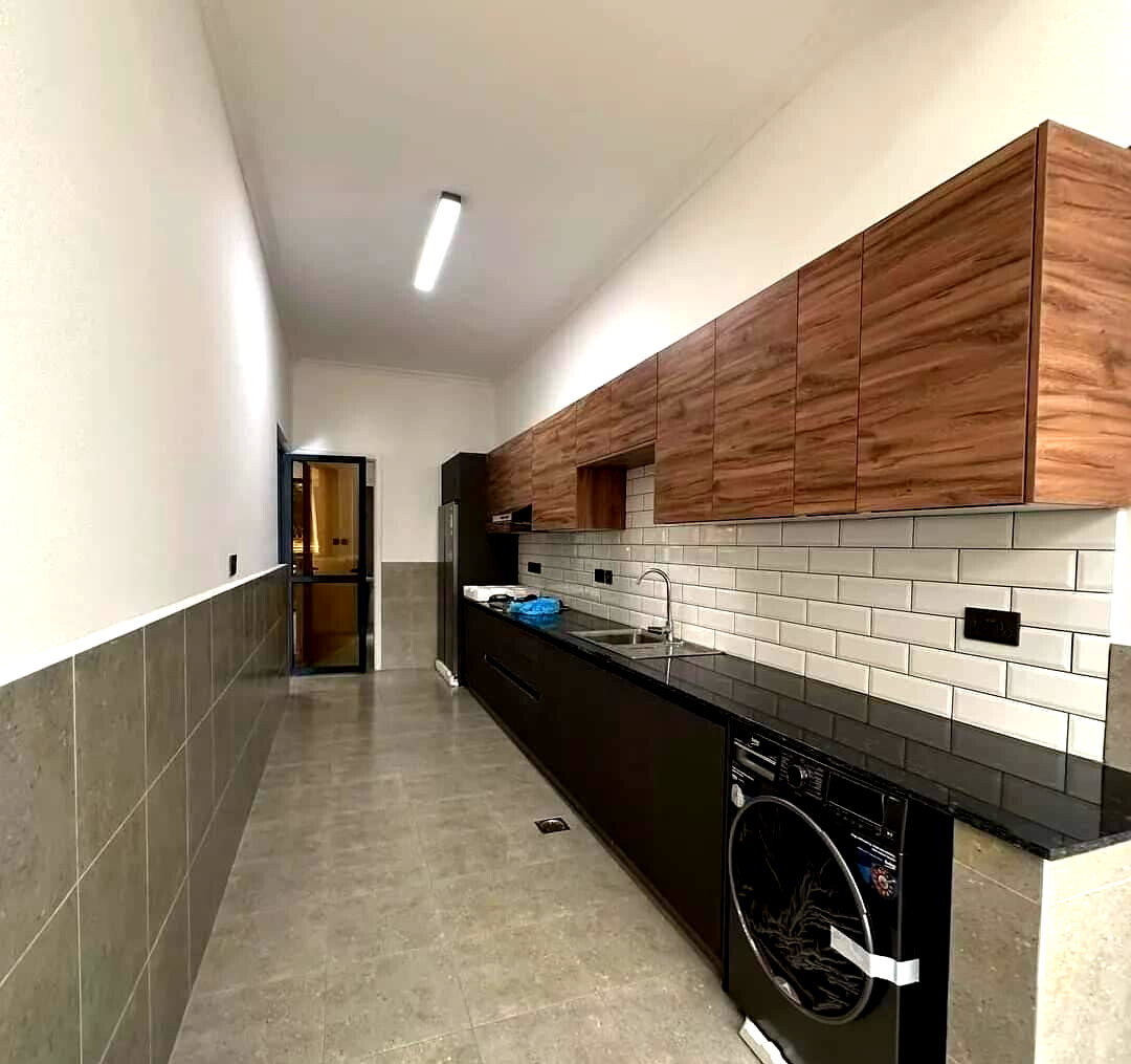 4-Ensuite Townhouse with Rooftop Terrace & DSQ - Lavington