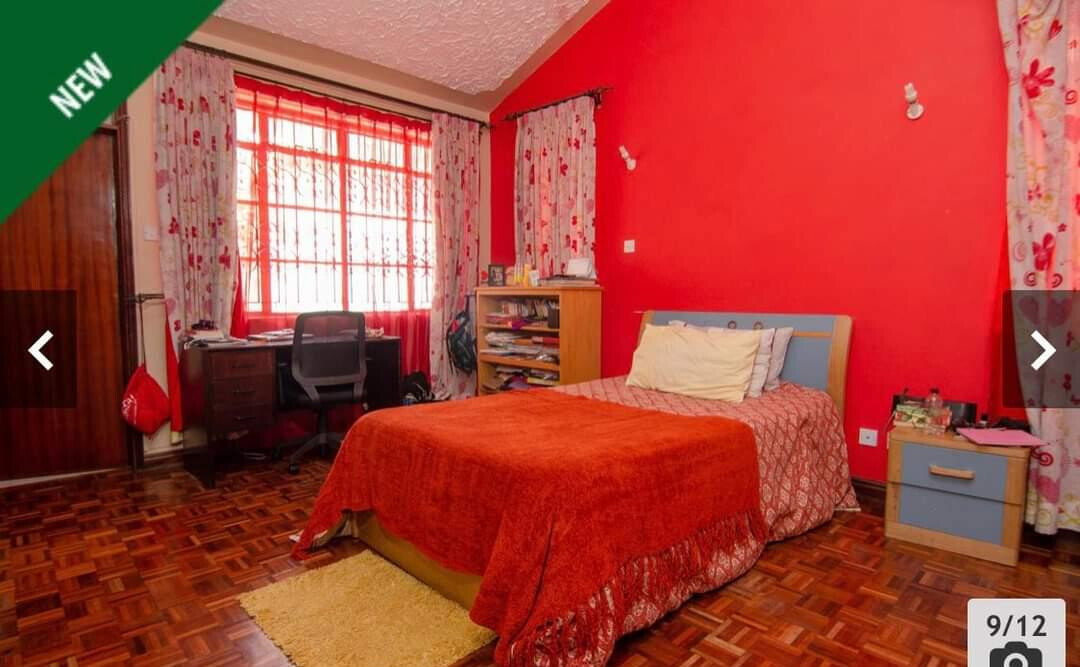 4BR Townhouse with DSQ & Sunken Lounge - Spring Valley