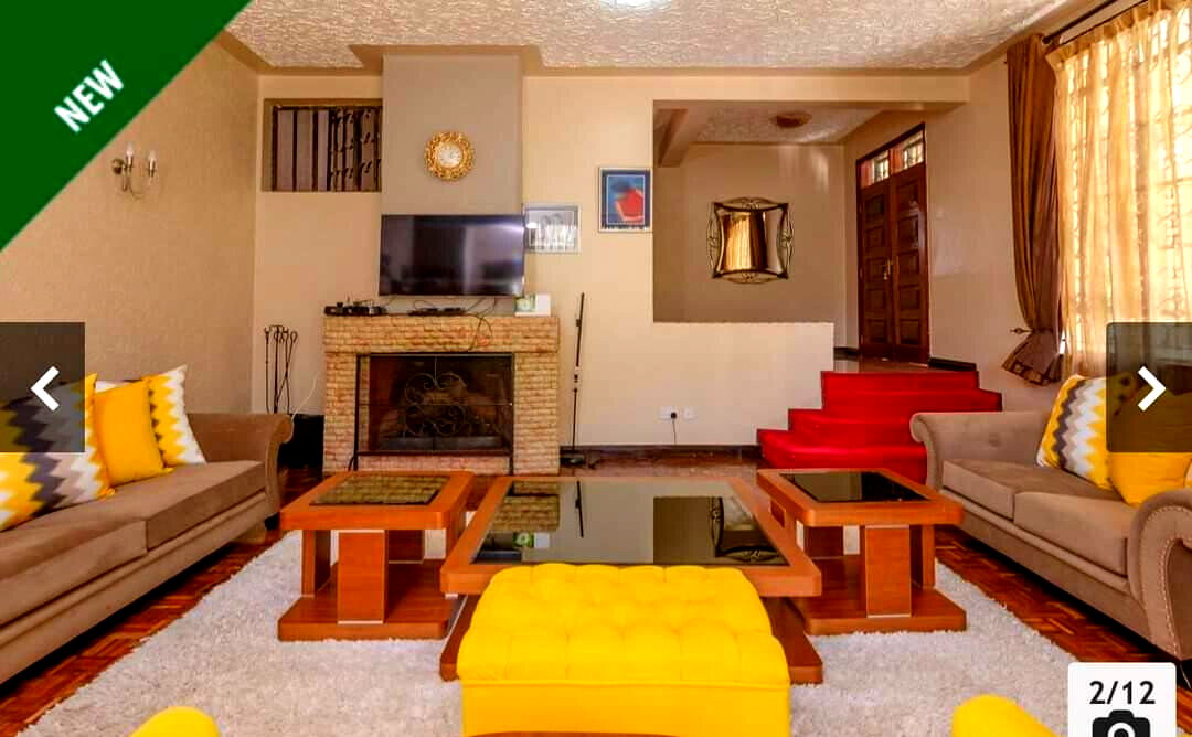 4BR Townhouse with DSQ & Sunken Lounge - Spring Valley