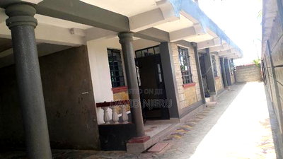 Mini Flat in Emanuel Court, Kamulu for rent - Image 2