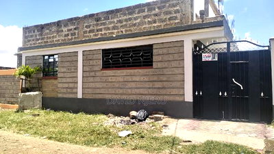 Mini Flat in Emanuel Court, Kamulu for rent - Image 1